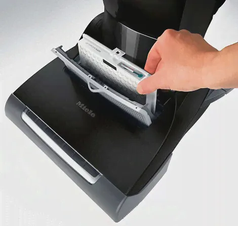 Пылесос Miele SHAM3 Dynamic U1 черный обсидиан-1