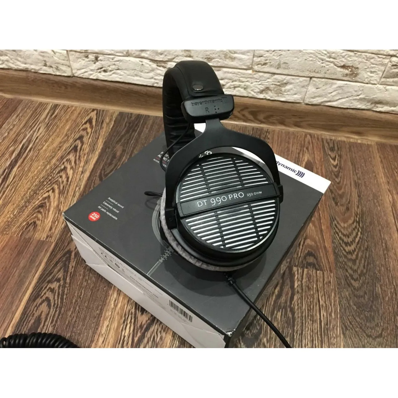 Beyerdynamic Beyerdynamic DT 990 PRO 250 Ohm-1